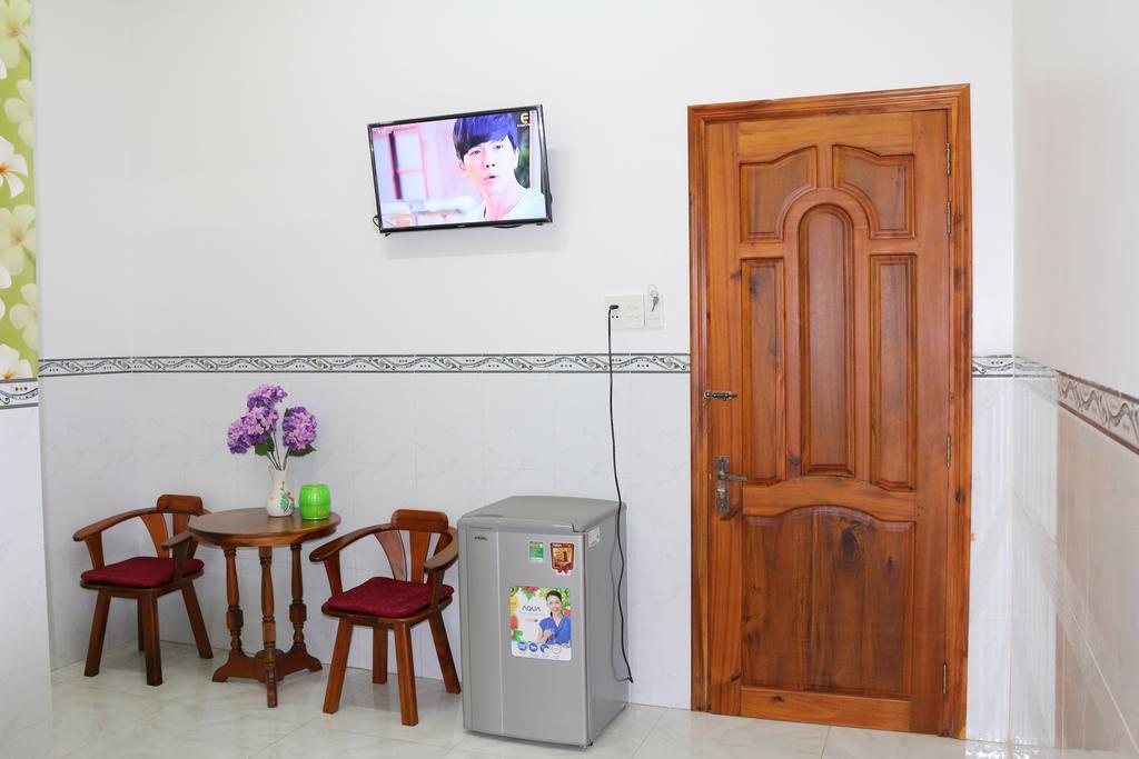 Ngoc May Guesthouse Chau Doc Eksteriør bilde