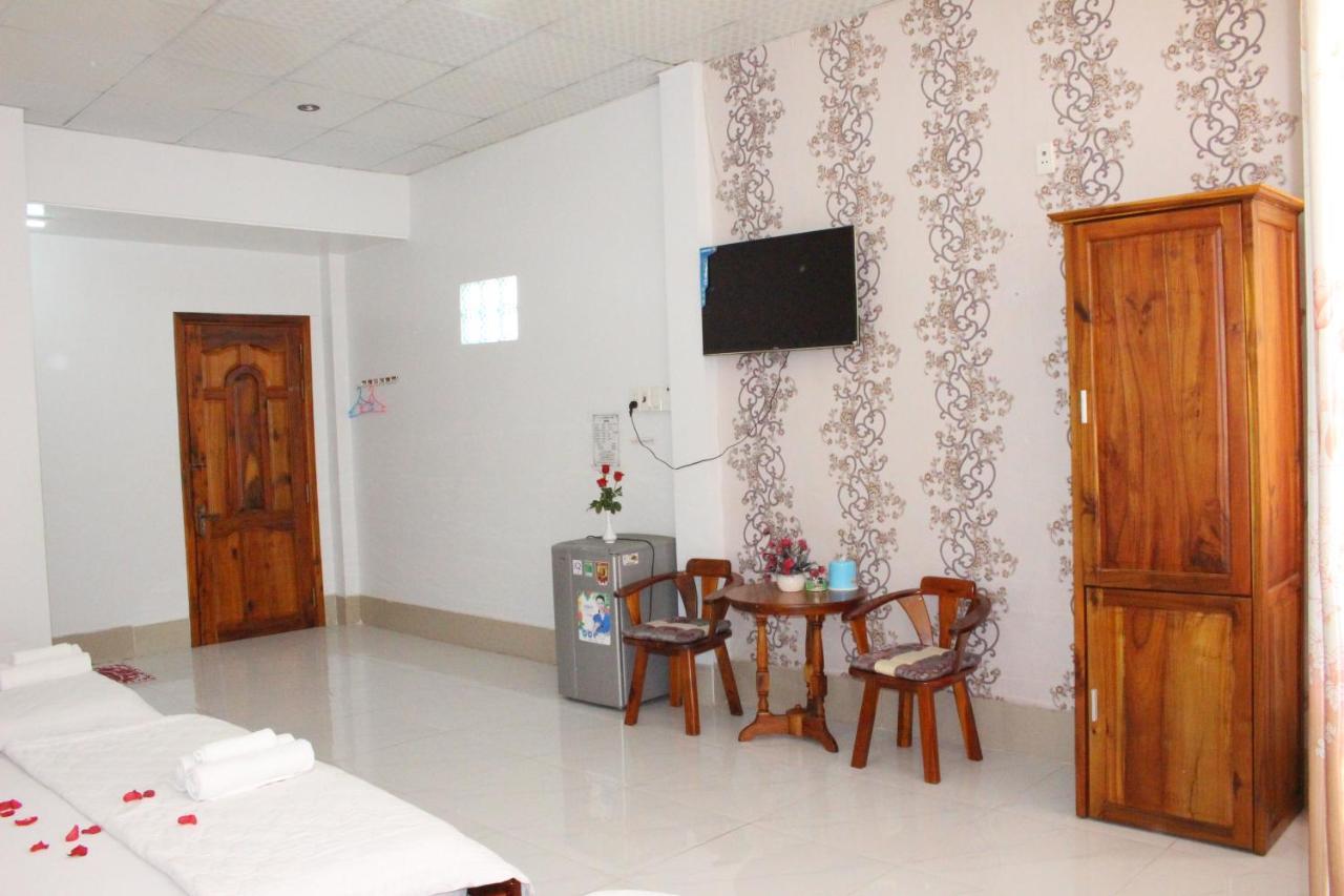 Ngoc May Guesthouse Chau Doc Eksteriør bilde
